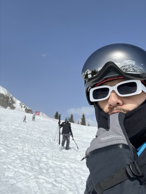 Skiing off-piste